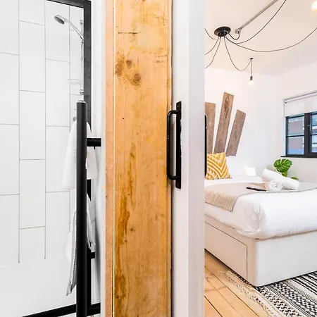 Haus Lofts - Luxury - Parking - Smart Tv - Wifi Apartment